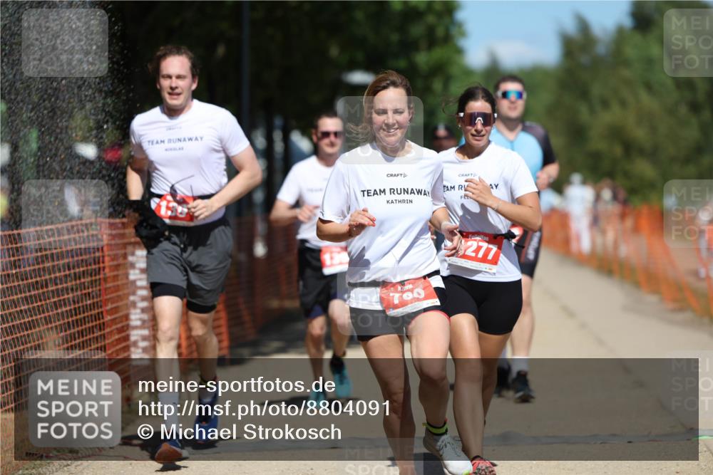 07.09.2025 - 19. Norderstedt Triathlon Michael Strokosch http://msf.ph/oto/8804091 07.09.2025 13:13:46 Laufen 139, 302, 780, 827, 1235, 1277, 1293, 1398 meine-sportfotos.de