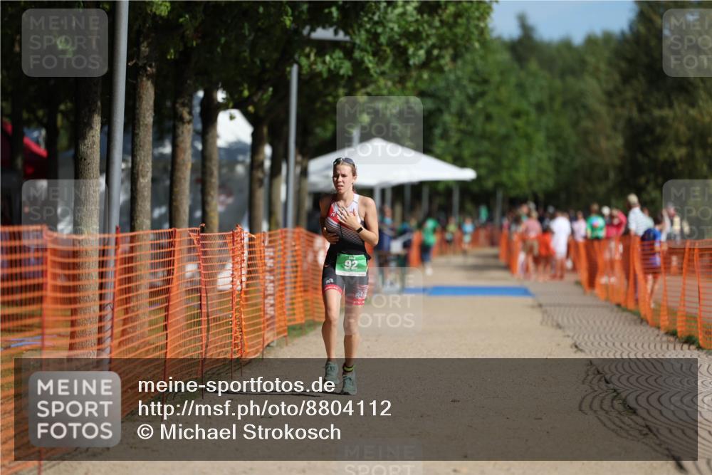 07.09.2025 - 19. Norderstedt Triathlon Michael Strokosch http://msf.ph/oto/8804112 07.09.2025 11:03:54 Laufen 71, 92 meine-sportfotos.de