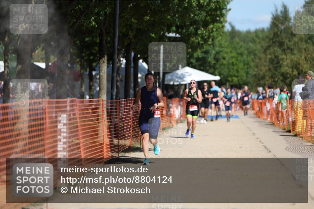07.09.2025 - 19. Norderstedt Triathlon Michael Strokosch http://msf.ph/oto/8804124 07.09.2025 12:35:56 Laufen 1242 meine-sportfotos.de