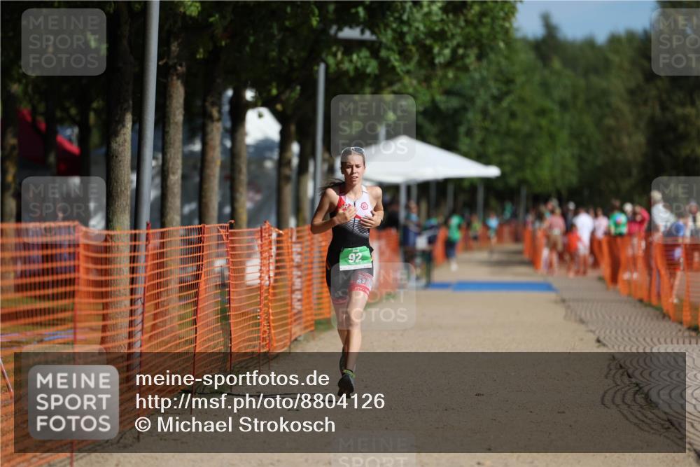 07.09.2025 - 19. Norderstedt Triathlon Michael Strokosch http://msf.ph/oto/8804126 07.09.2025 11:03:55 Laufen 71, 92 meine-sportfotos.de