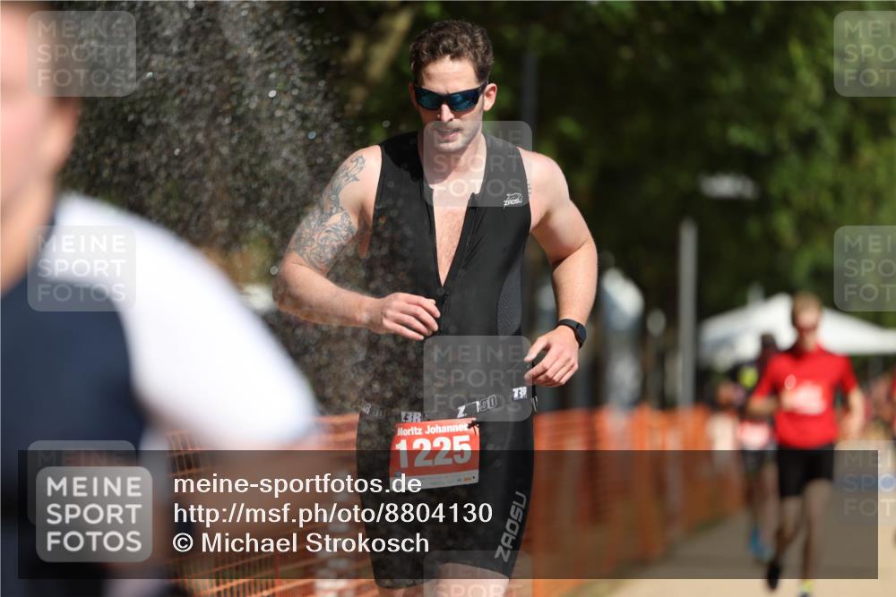 07.09.2025 - 19. Norderstedt Triathlon Michael Strokosch http://msf.ph/oto/8804130 07.09.2025 12:05:52 Laufen 201, 237, 815, 862, 1225, 1265, 1372 meine-sportfotos.de