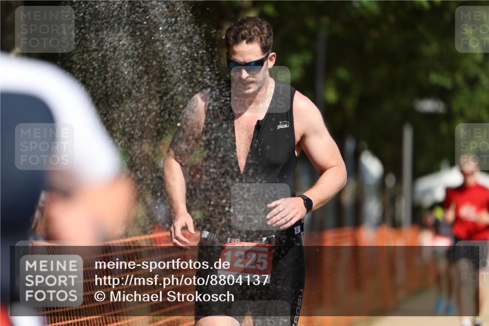 07.09.2025 - 19. Norderstedt Triathlon Michael Strokosch http://msf.ph/oto/8804137 07.09.2025 12:05:52 Laufen 201, 237, 815, 862, 1225, 1265, 1372 meine-sportfotos.de