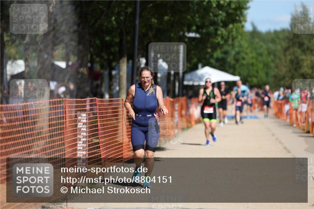 07.09.2025 - 19. Norderstedt Triathlon Michael Strokosch http://msf.ph/oto/8804151 07.09.2025 12:35:57 Laufen 1242, 1258 meine-sportfotos.de