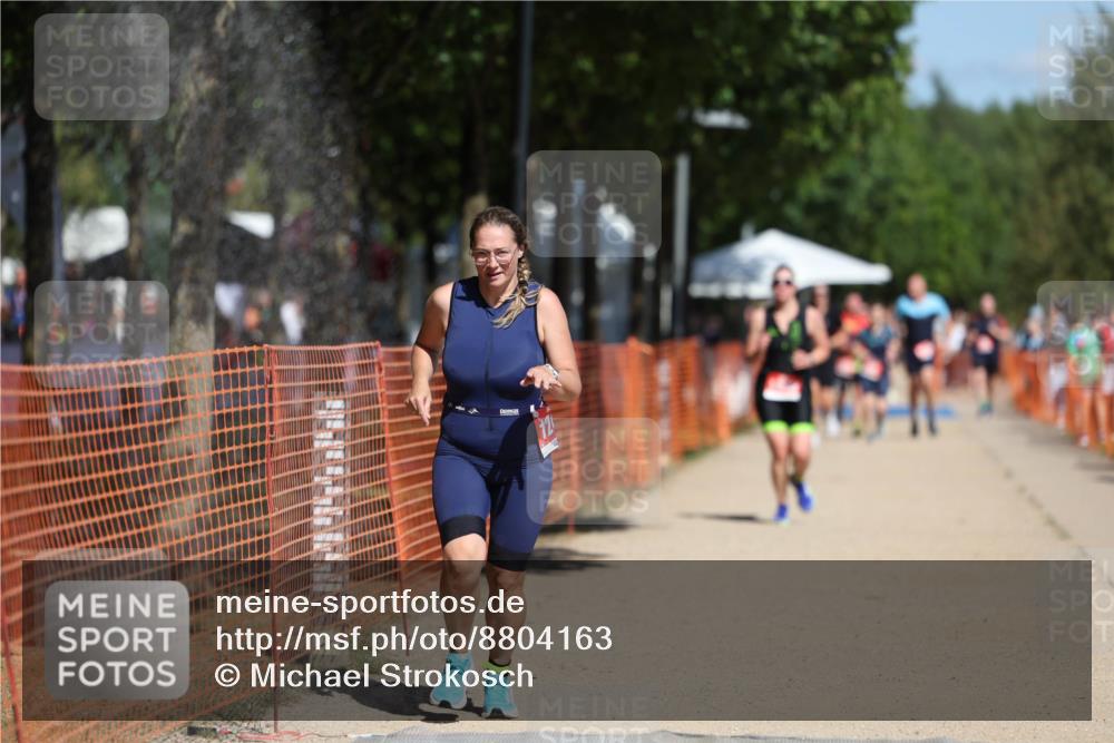 07.09.2025 - 19. Norderstedt Triathlon Michael Strokosch http://msf.ph/oto/8804163 07.09.2025 12:35:58 Laufen 1242, 1258 meine-sportfotos.de