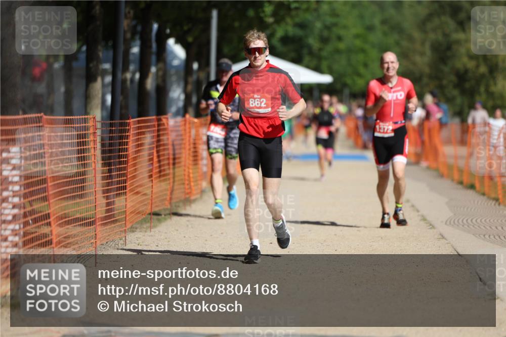07.09.2025 - 19. Norderstedt Triathlon Michael Strokosch http://msf.ph/oto/8804168 07.09.2025 12:05:53 Laufen 237, 815, 862, 1225, 1265, 1372 meine-sportfotos.de