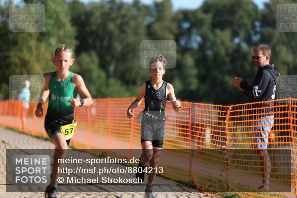 07.09.2025 - 19. Norderstedt Triathlon Michael Strokosch http://msf.ph/oto/8804213 07.09.2025 09:43:47 Laufen 568, 572 meine-sportfotos.de