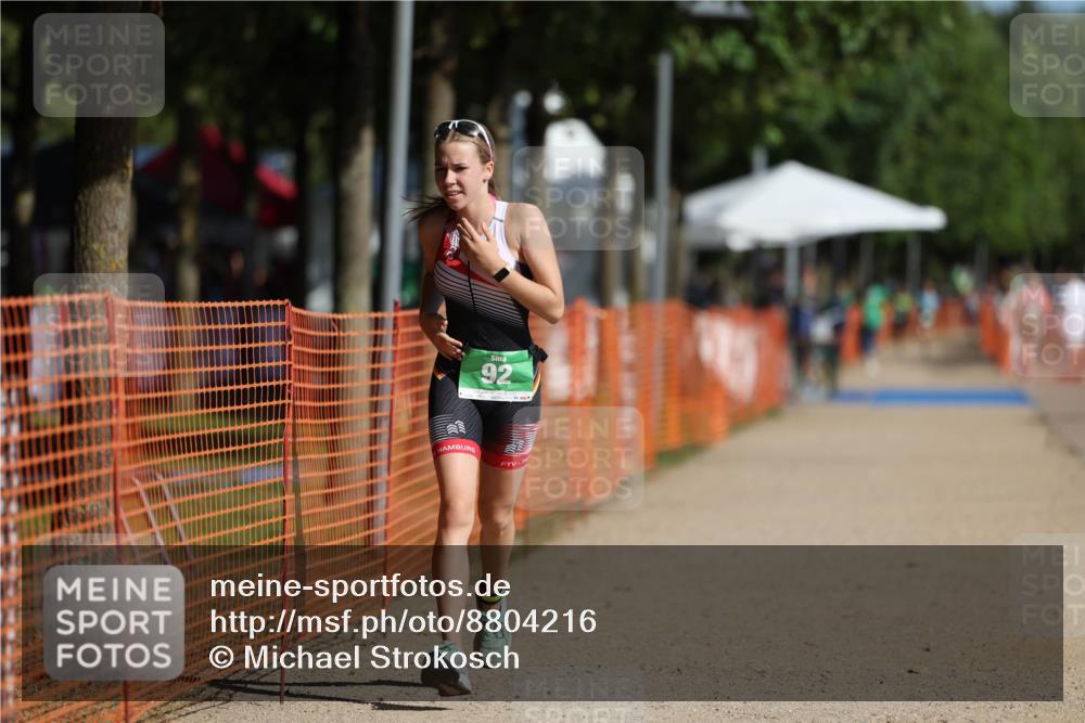 07.09.2025 - 19. Norderstedt Triathlon Michael Strokosch http://msf.ph/oto/8804216 07.09.2025 11:03:57 Laufen 92 meine-sportfotos.de