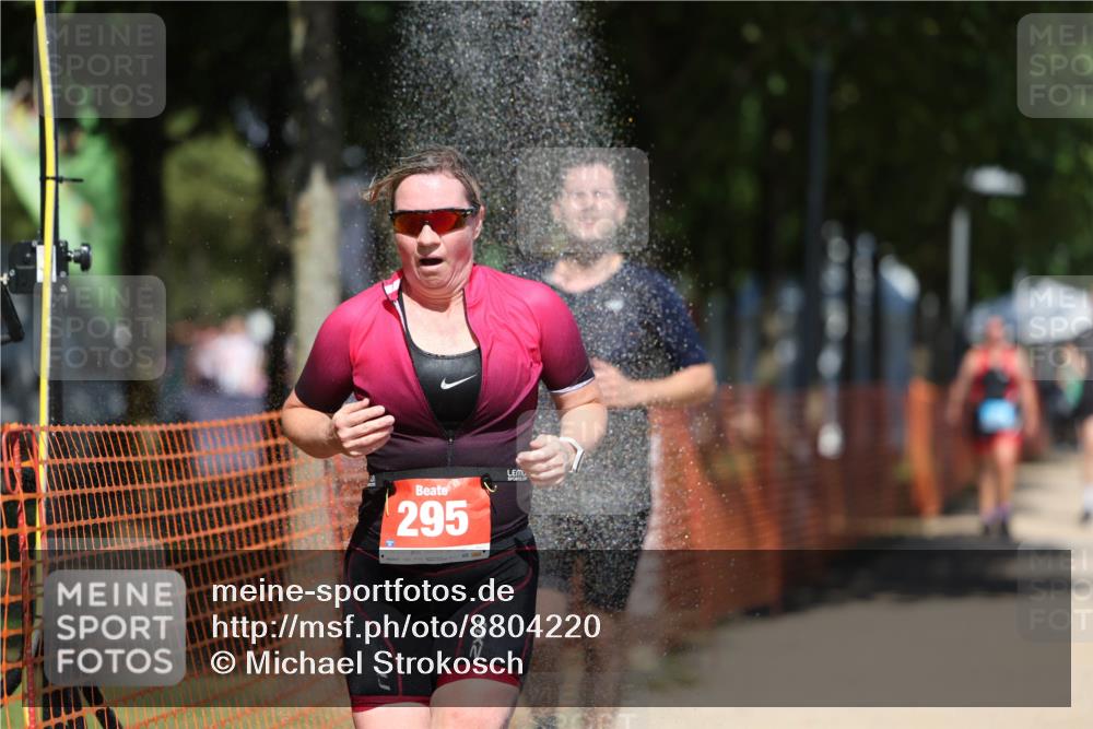 07.09.2025 - 19. Norderstedt Triathlon Michael Strokosch http://msf.ph/oto/8804220 07.09.2025 13:14:00 Laufen 171, 177, 295, 1376 meine-sportfotos.de