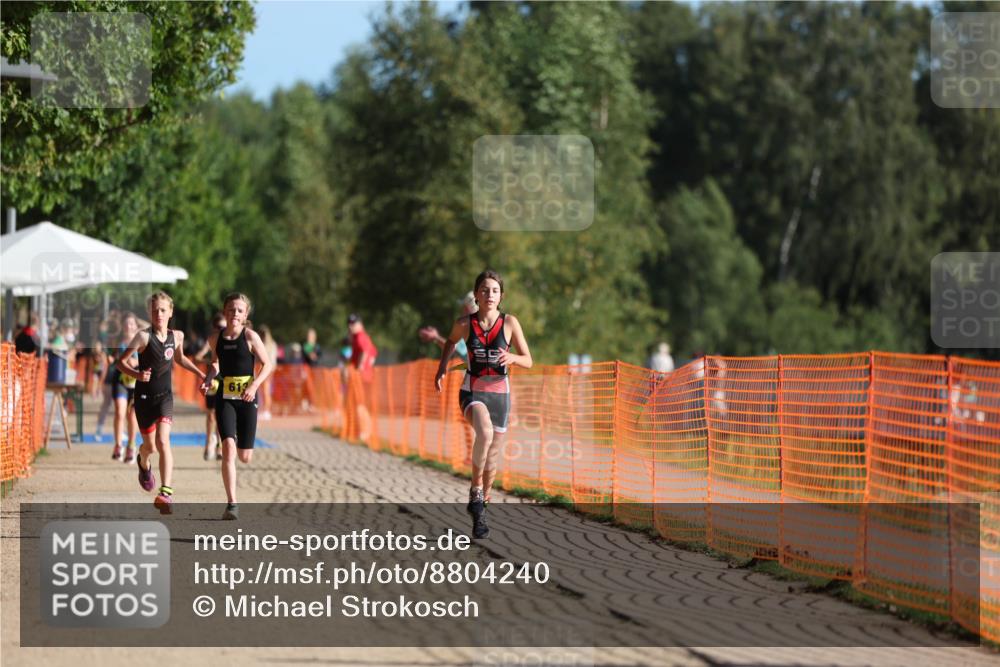 07.09.2025 - 19. Norderstedt Triathlon Michael Strokosch http://msf.ph/oto/8804240 07.09.2025 09:43:55 Laufen 563, 586, 613 meine-sportfotos.de
