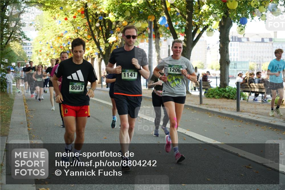 07.09.2025 - BARMER Alsterlauf Yannick Fuchs http://msf.ph/oto/8804242 07.09.2025 11:52:30 Laufen 1100, 8097, 1141, 1206 meine-sportfotos.de