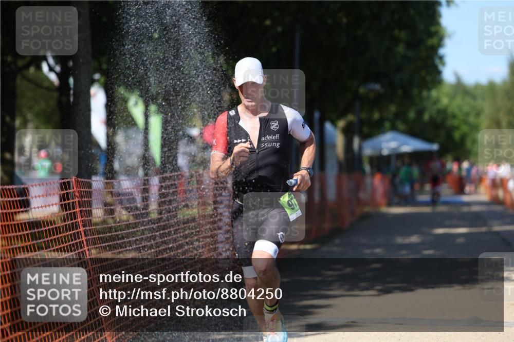 07.09.2025 - 19. Norderstedt Triathlon Michael Strokosch http://msf.ph/oto/8804250 07.09.2025 14:57:00 Laufen 971 meine-sportfotos.de