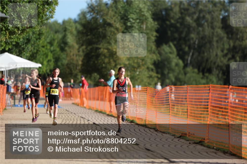 07.09.2025 - 19. Norderstedt Triathlon Michael Strokosch http://msf.ph/oto/8804252 07.09.2025 09:43:55 Laufen 563, 586, 613 meine-sportfotos.de
