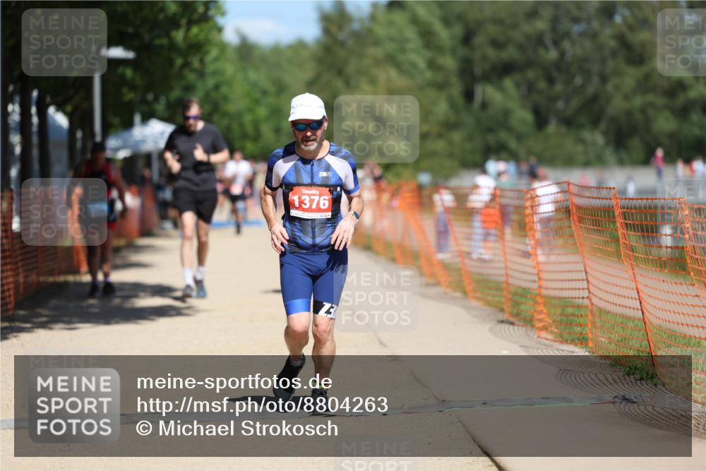 07.09.2025 - 19. Norderstedt Triathlon Michael Strokosch http://msf.ph/oto/8804263 07.09.2025 13:14:03 Laufen 171, 177, 295, 351, 1376, 1477 meine-sportfotos.de