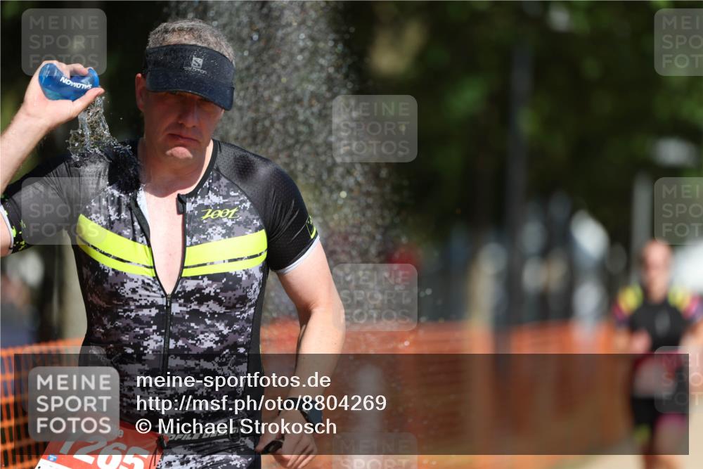 07.09.2025 - 19. Norderstedt Triathlon Michael Strokosch http://msf.ph/oto/8804269 07.09.2025 12:06:02 Laufen 822, 1265, 1372 meine-sportfotos.de