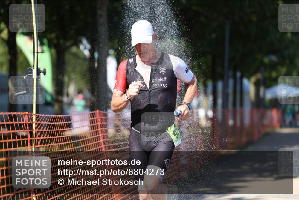 07.09.2025 - 19. Norderstedt Triathlon Michael Strokosch http://msf.ph/oto/8804273 07.09.2025 14:57:01 Laufen 971 meine-sportfotos.de