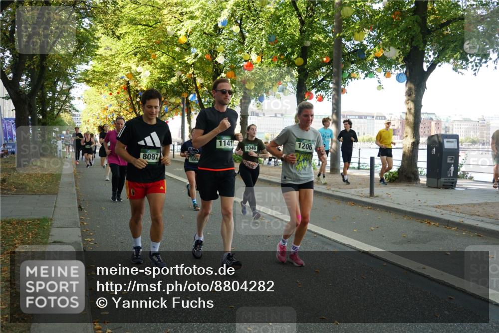 07.09.2025 - BARMER Alsterlauf Yannick Fuchs http://msf.ph/oto/8804282 07.09.2025 11:52:31 Laufen 8097, 1064, 11419, 1046, 1206 meine-sportfotos.de