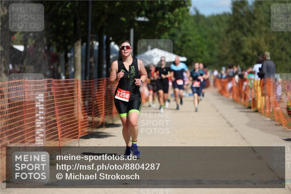 07.09.2025 - 19. Norderstedt Triathlon Michael Strokosch http://msf.ph/oto/8804287 07.09.2025 12:36:03 Laufen 1242, 1258 meine-sportfotos.de