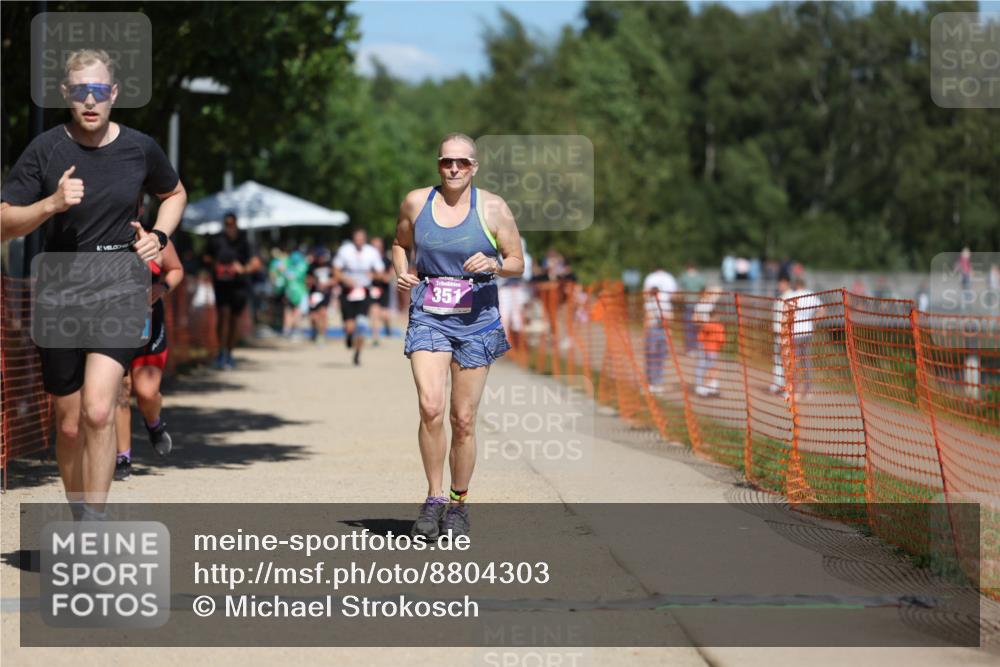07.09.2025 - 19. Norderstedt Triathlon Michael Strokosch http://msf.ph/oto/8804303 07.09.2025 13:14:07 Laufen 177, 351, 1376, 1477 meine-sportfotos.de