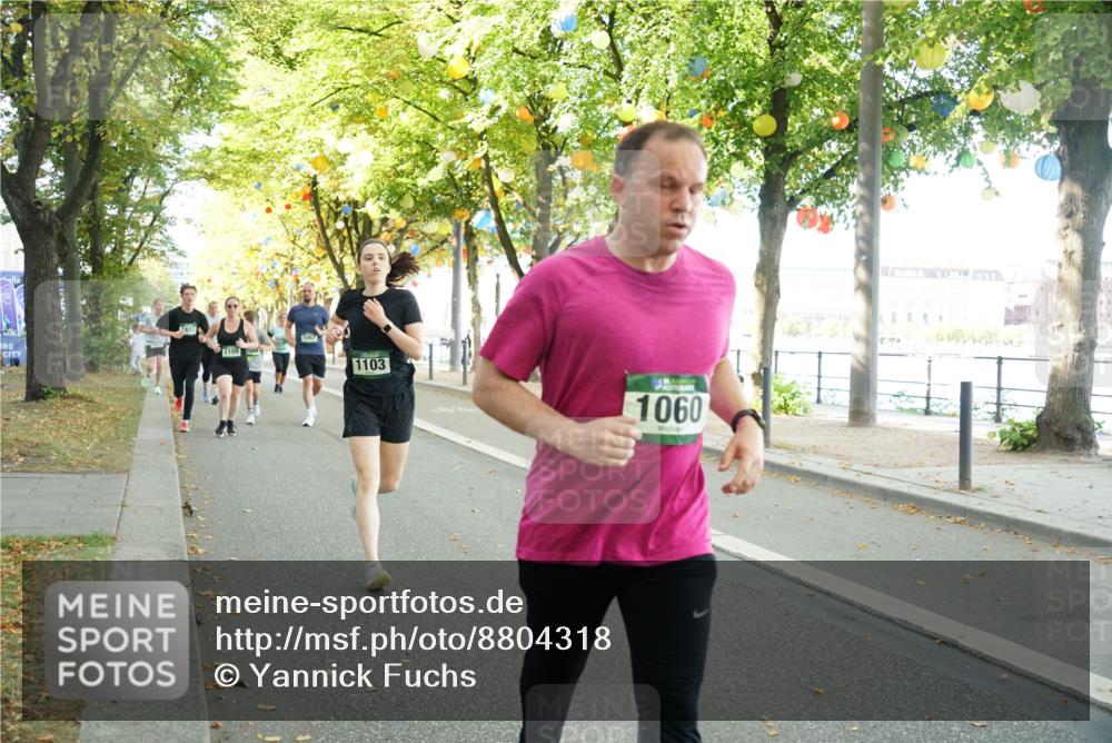 07.09.2025 - BARMER Alsterlauf Yannick Fuchs http://msf.ph/oto/8804318 07.09.2025 11:52:33 Laufen 1109, 105, 1067, 1103, 1060 meine-sportfotos.de