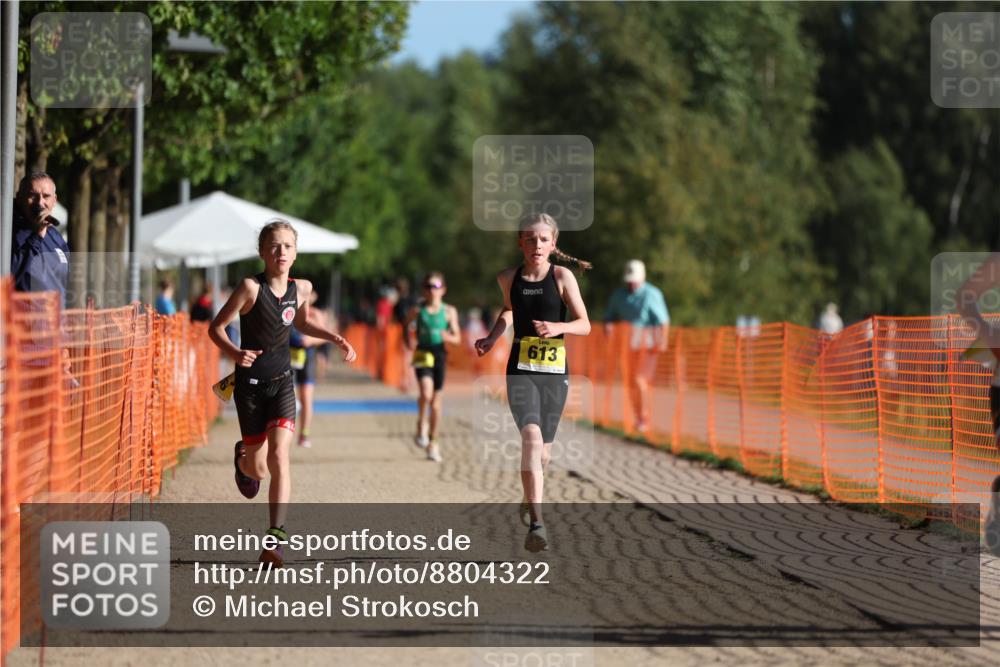 07.09.2025 - 19. Norderstedt Triathlon Michael Strokosch http://msf.ph/oto/8804322 07.09.2025 09:43:58 Laufen 563, 586, 613 meine-sportfotos.de