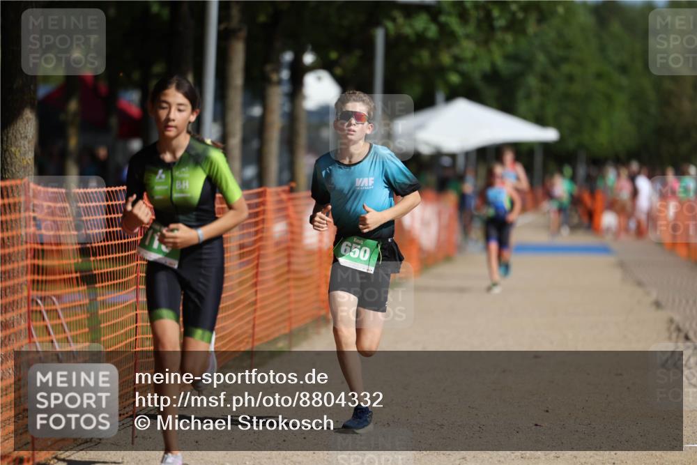 07.09.2025 - 19. Norderstedt Triathlon Michael Strokosch http://msf.ph/oto/8804332 07.09.2025 11:04:33 Laufen 110, 650 meine-sportfotos.de