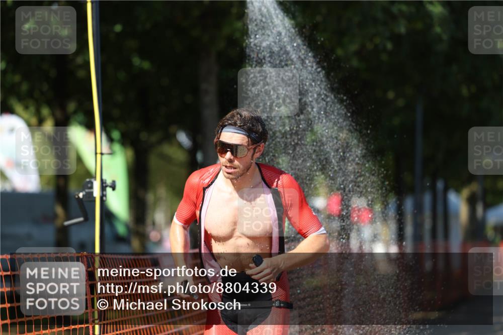 07.09.2025 - 19. Norderstedt Triathlon Michael Strokosch http://msf.ph/oto/8804339 07.09.2025 14:57:13 Laufen 974 meine-sportfotos.de