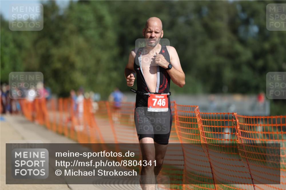 07.09.2025 - 19. Norderstedt Triathlon Michael Strokosch http://msf.ph/oto/8804341 07.09.2025 12:06:14 Laufen 746 meine-sportfotos.de