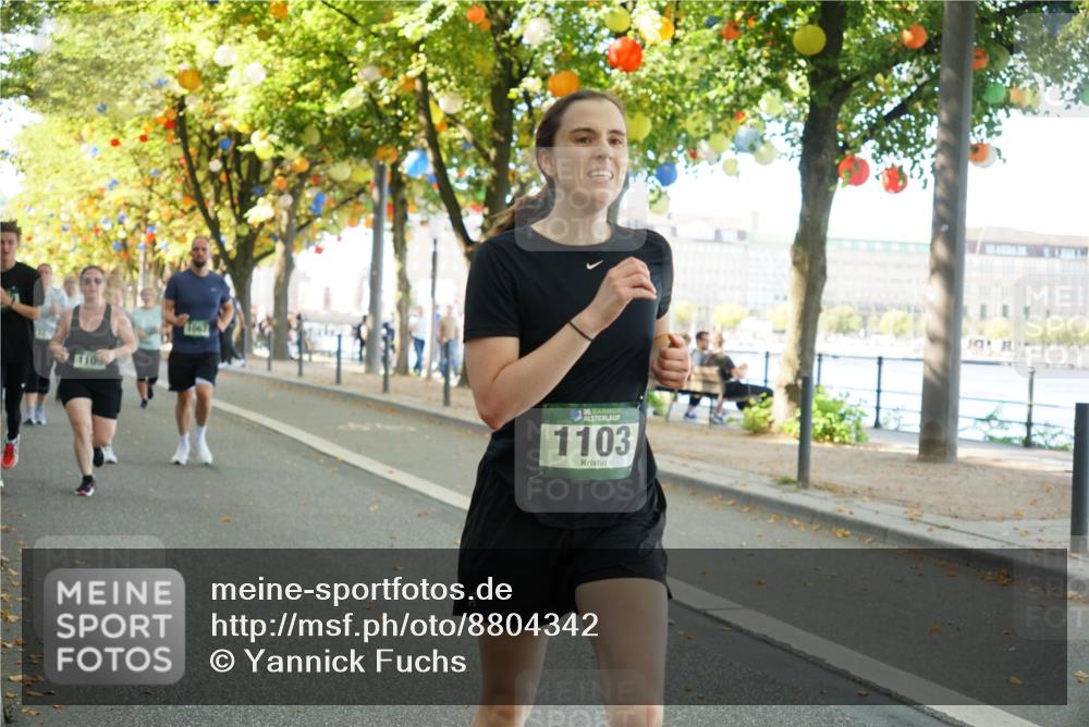 07.09.2025 - BARMER Alsterlauf Yannick Fuchs http://msf.ph/oto/8804342 07.09.2025 11:52:34 Laufen 110, 36, 1103 meine-sportfotos.de