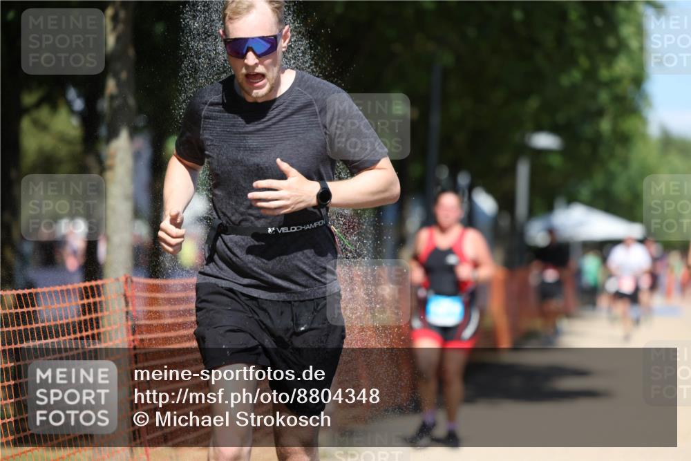 07.09.2025 - 19. Norderstedt Triathlon Michael Strokosch http://msf.ph/oto/8804348 07.09.2025 13:14:09 Laufen 177, 351, 1477 meine-sportfotos.de