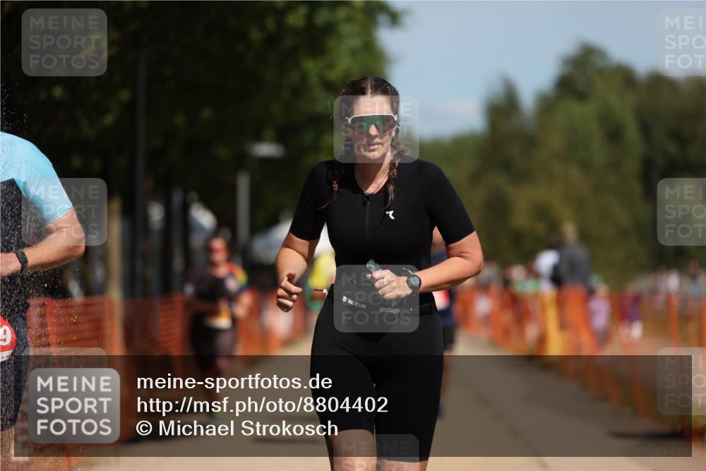 07.09.2025 - 19. Norderstedt Triathlon Michael Strokosch http://msf.ph/oto/8804402 07.09.2025 12:36:13 Laufen 190, 207, 282, 860, 1161, 1267, 1307, 1319 meine-sportfotos.de