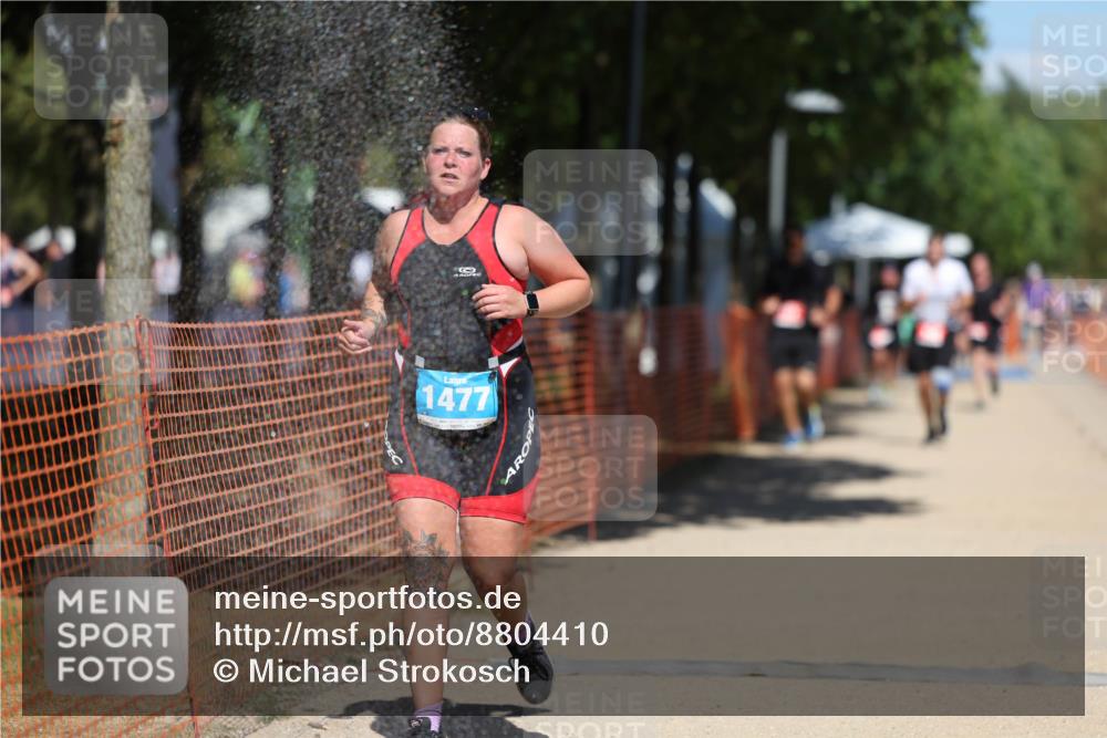 07.09.2025 - 19. Norderstedt Triathlon Michael Strokosch http://msf.ph/oto/8804410 07.09.2025 13:14:11 Laufen 177, 351, 1477 meine-sportfotos.de