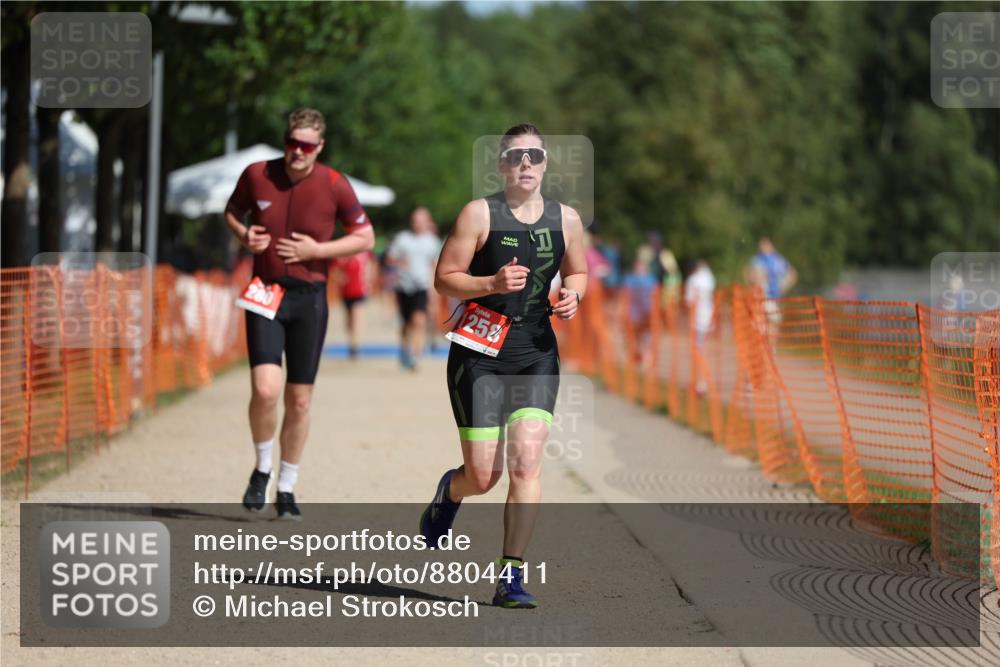 07.09.2025 - 19. Norderstedt Triathlon Michael Strokosch http://msf.ph/oto/8804411 07.09.2025 12:06:21 Laufen 280, 1258 meine-sportfotos.de