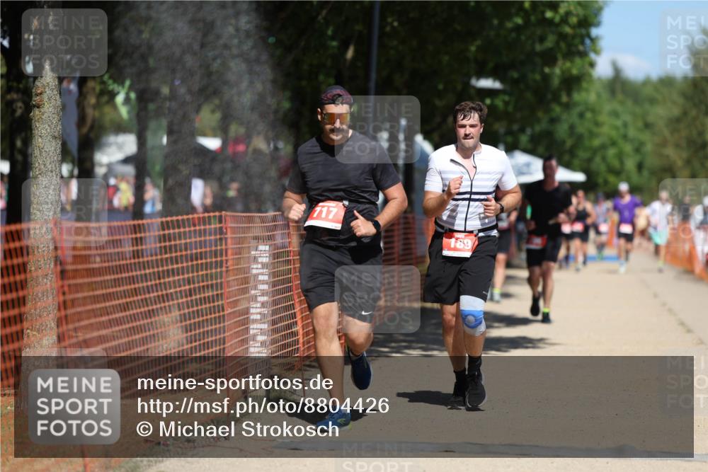 07.09.2025 - 19. Norderstedt Triathlon Michael Strokosch http://msf.ph/oto/8804426 07.09.2025 13:14:18 Laufen 189, 706, 717 meine-sportfotos.de