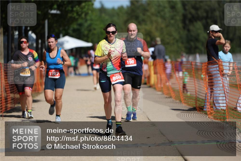 07.09.2025 - 19. Norderstedt Triathlon Michael Strokosch http://msf.ph/oto/8804434 07.09.2025 12:36:16 Laufen 190, 207, 282, 860, 1161, 1267, 1307, 1319 meine-sportfotos.de