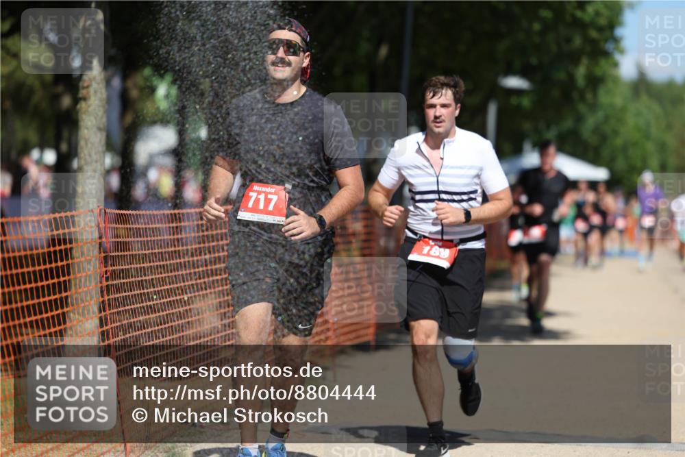 07.09.2025 - 19. Norderstedt Triathlon Michael Strokosch http://msf.ph/oto/8804444 07.09.2025 13:14:20 Laufen 189, 706, 717 meine-sportfotos.de