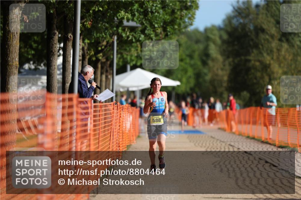 07.09.2025 - 19. Norderstedt Triathlon Michael Strokosch http://msf.ph/oto/8804464 07.09.2025 09:44:07 Laufen 586, 587, 588, 613 meine-sportfotos.de