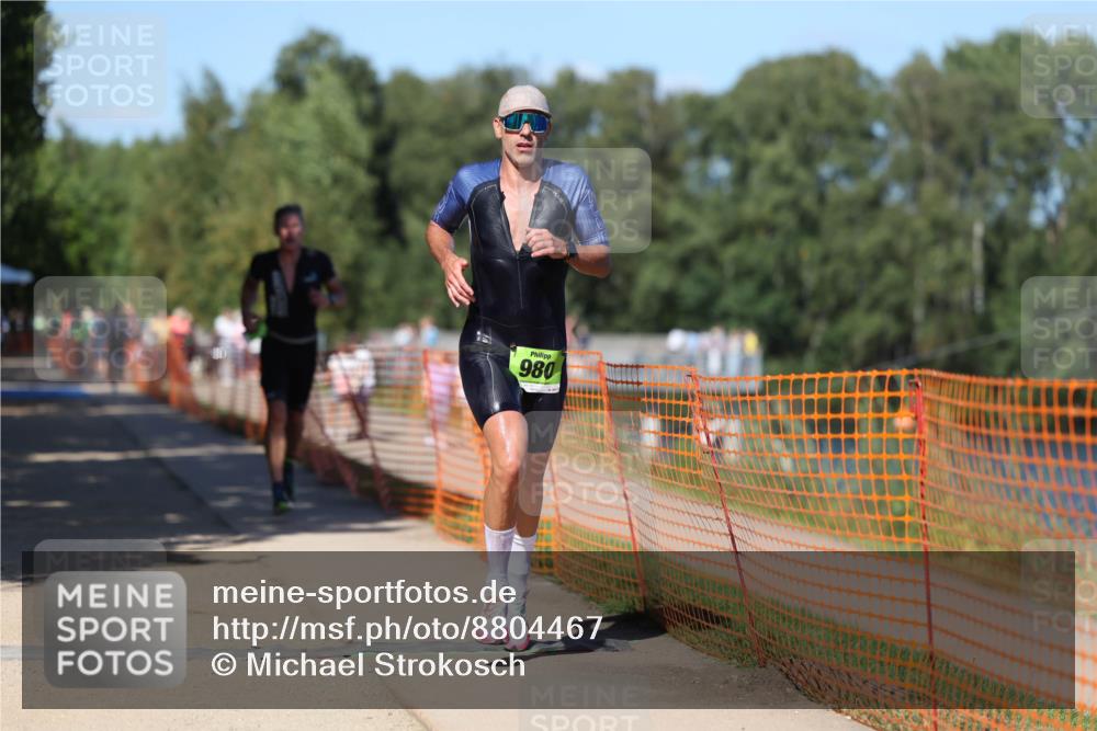 07.09.2025 - 19. Norderstedt Triathlon Michael Strokosch http://msf.ph/oto/8804467 07.09.2025 14:57:31 Laufen 980, 989, 1004 meine-sportfotos.de