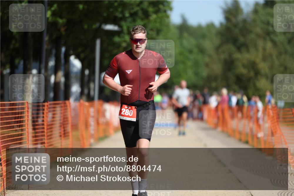 07.09.2025 - 19. Norderstedt Triathlon Michael Strokosch http://msf.ph/oto/8804474 07.09.2025 12:06:24 Laufen 280, 1258 meine-sportfotos.de