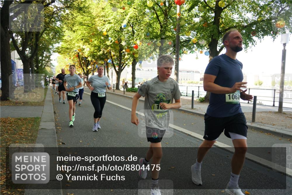 07.09.2025 - BARMER Alsterlauf Yannick Fuchs http://msf.ph/oto/8804475 07.09.2025 11:52:40 Laufen 1079, 1078, 1067 meine-sportfotos.de