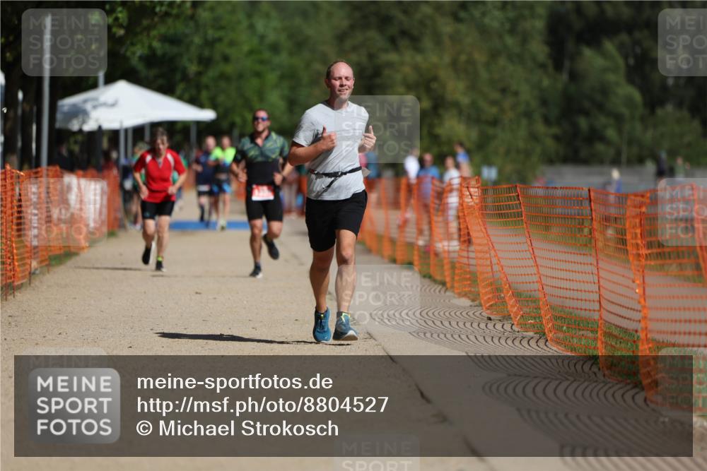 07.09.2025 - 19. Norderstedt Triathlon Michael Strokosch http://msf.ph/oto/8804527 07.09.2025 12:06:32 Laufen 801 meine-sportfotos.de