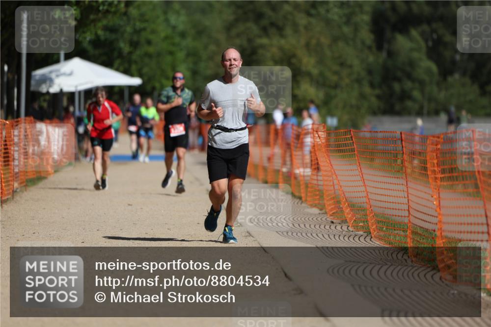 07.09.2025 - 19. Norderstedt Triathlon Michael Strokosch http://msf.ph/oto/8804534 07.09.2025 12:06:32 Laufen 801 meine-sportfotos.de