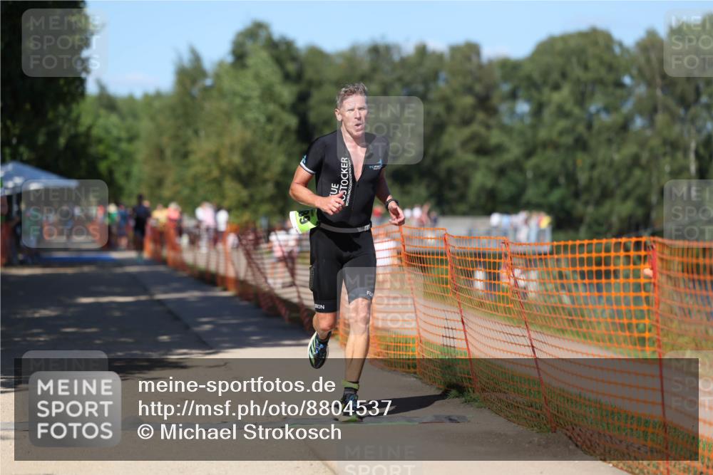 07.09.2025 - 19. Norderstedt Triathlon Michael Strokosch http://msf.ph/oto/8804537 07.09.2025 14:57:34 Laufen 980, 989, 1004 meine-sportfotos.de