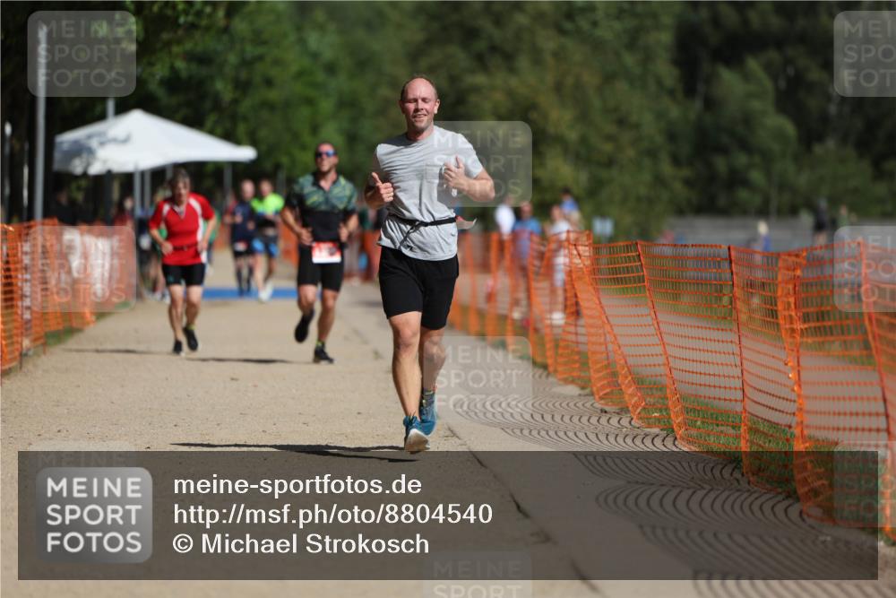 07.09.2025 - 19. Norderstedt Triathlon Michael Strokosch http://msf.ph/oto/8804540 07.09.2025 12:06:32 Laufen 801 meine-sportfotos.de