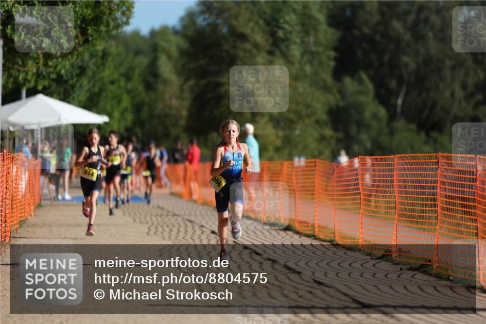 07.09.2025 - 19. Norderstedt Triathlon Michael Strokosch http://msf.ph/oto/8804575 07.09.2025 09:44:22 Laufen 566, 614 meine-sportfotos.de