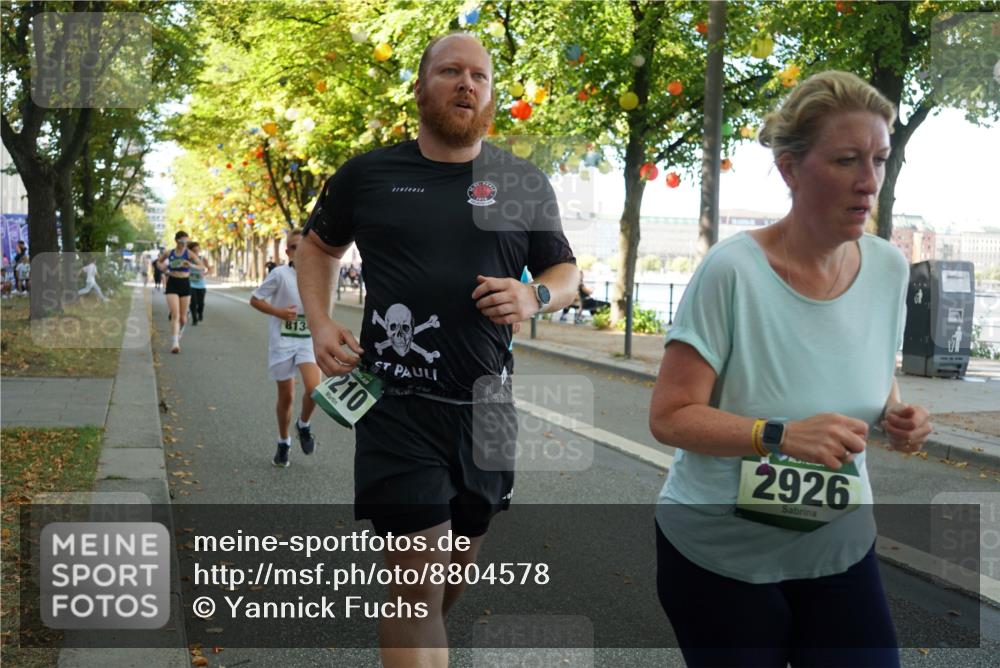07.09.2025 - BARMER Alsterlauf Yannick Fuchs http://msf.ph/oto/8804578 07.09.2025 11:52:44 Laufen 813, 2926, 210 meine-sportfotos.de