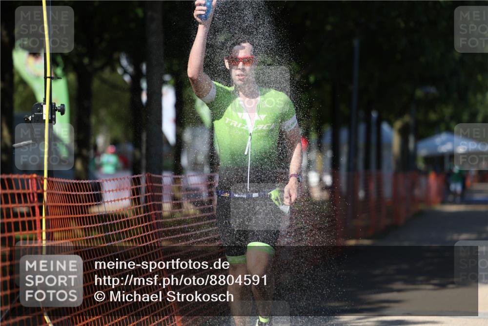 07.09.2025 - 19. Norderstedt Triathlon Michael Strokosch http://msf.ph/oto/8804591 07.09.2025 14:57:37 Laufen 989, 1004 meine-sportfotos.de