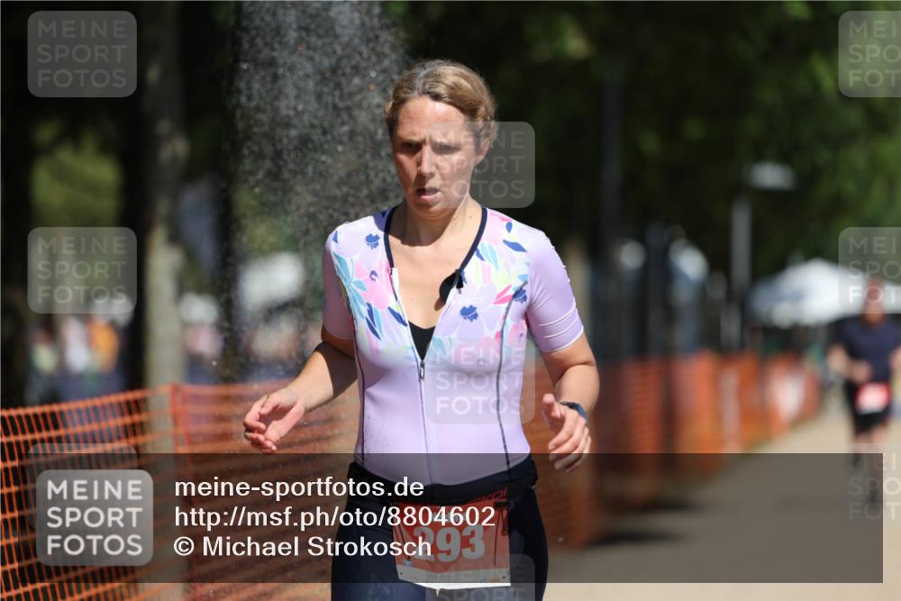 07.09.2025 - 19. Norderstedt Triathlon Michael Strokosch http://msf.ph/oto/8804602 07.09.2025 12:36:26 Laufen 227, 293 meine-sportfotos.de