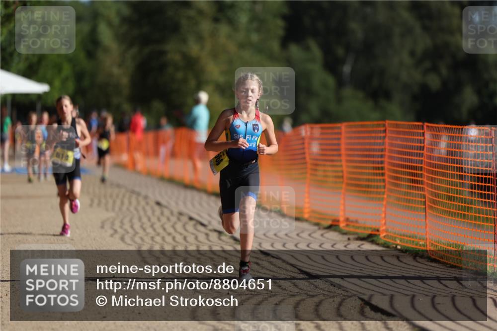 07.09.2025 - 19. Norderstedt Triathlon Michael Strokosch http://msf.ph/oto/8804651 07.09.2025 09:44:24 Laufen 566, 614 meine-sportfotos.de
