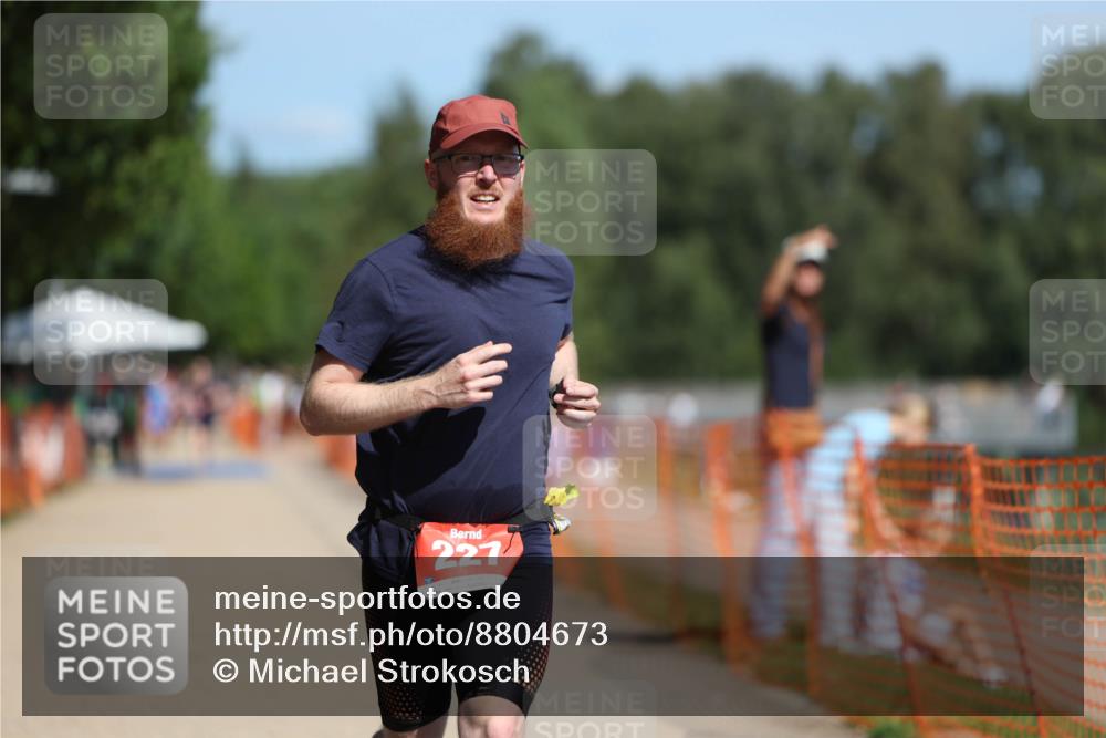 07.09.2025 - 19. Norderstedt Triathlon Michael Strokosch http://msf.ph/oto/8804673 07.09.2025 12:36:31 Laufen 227 meine-sportfotos.de