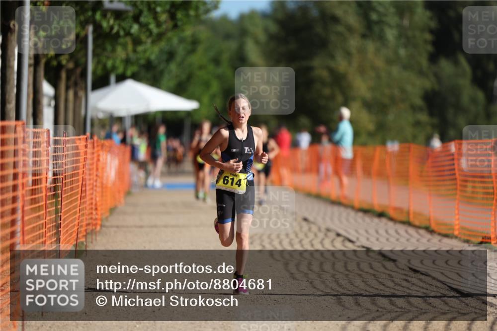 07.09.2025 - 19. Norderstedt Triathlon Michael Strokosch http://msf.ph/oto/8804681 07.09.2025 09:44:26 Laufen 566, 614 meine-sportfotos.de